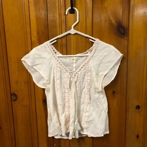 Creamed color short sleeve shirt